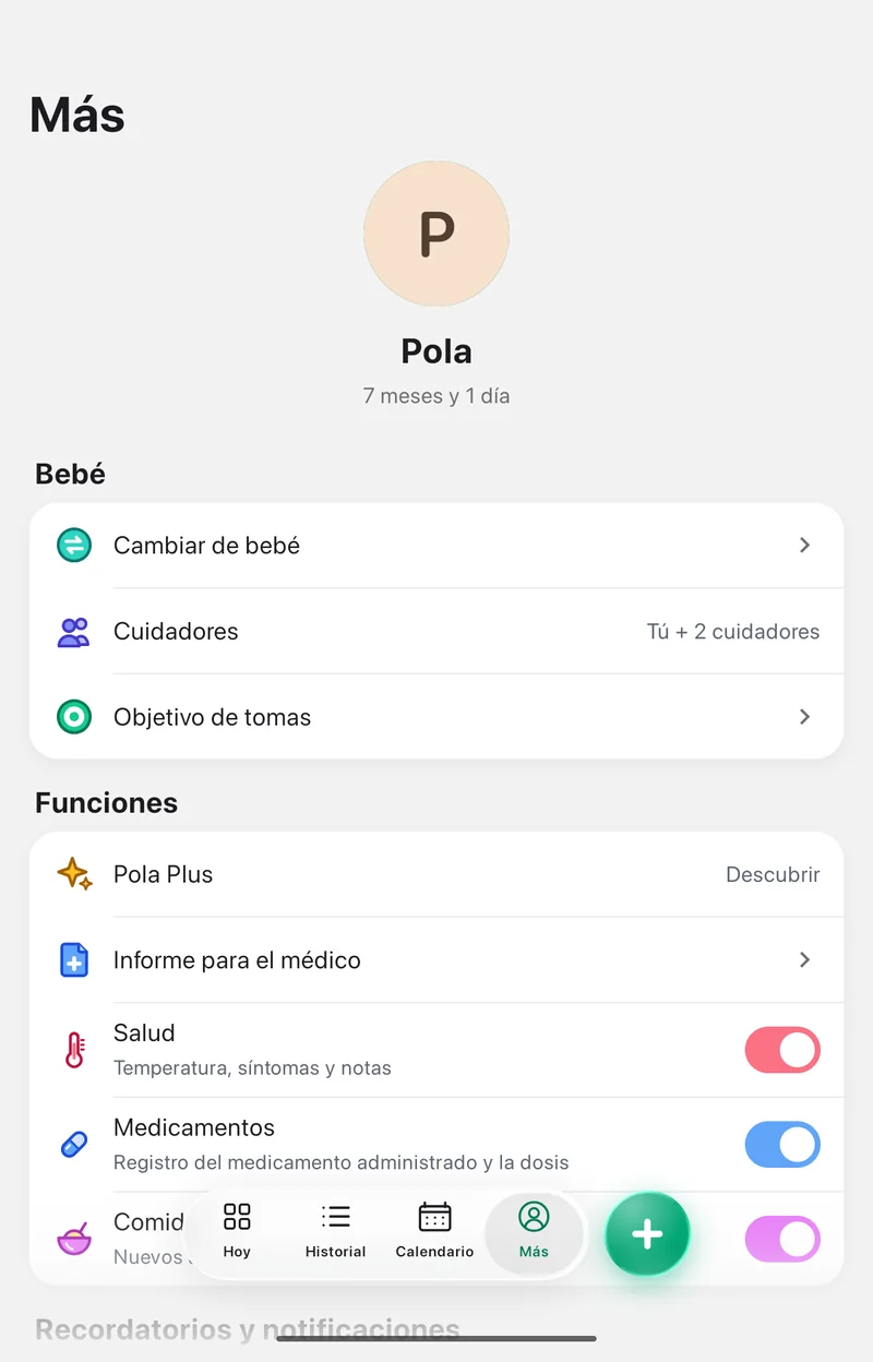 Pantalla Más de la app Pola: sección Bebé con Cuidadores, y sección Funciones
